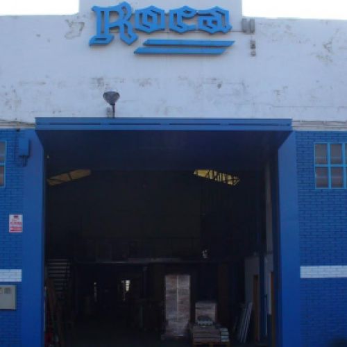 Vista del acceso al almacén